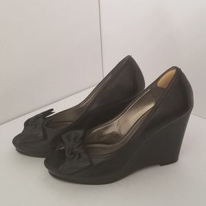 Black leather Wedge Shoe